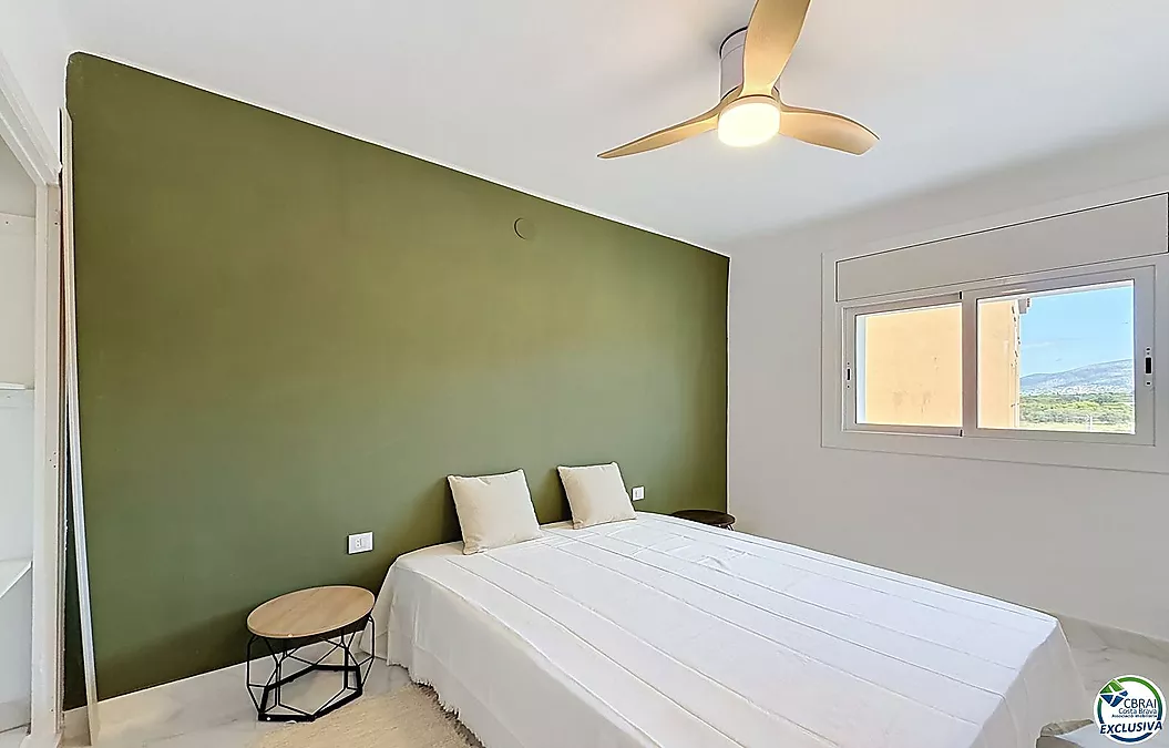 Apartament de 2 habitacions renovat amb terrassa a Santa Margarida, Roses