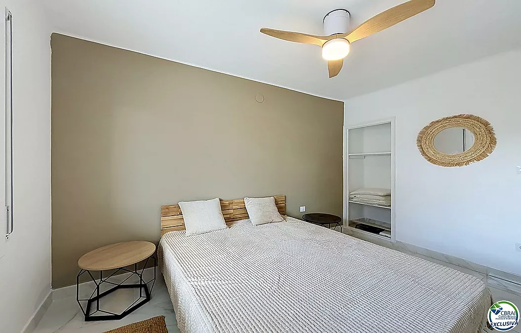 Apartament de 2 habitacions renovat amb terrassa a Santa Margarida, Roses