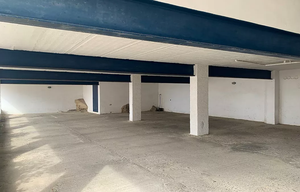 INCREÏBLE APARTAMENT A L'ÚLTIM PLANTA AMB VISTES AL MAR A ROSES, DAVANT DE LA PLATJA DE PALANGRERS
