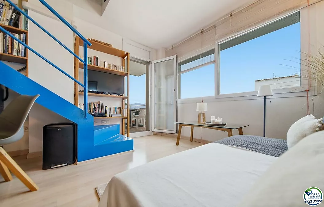 Attique 61 m², avec 60 m² de terrasses-solarium, LICENCE TOURISTI..