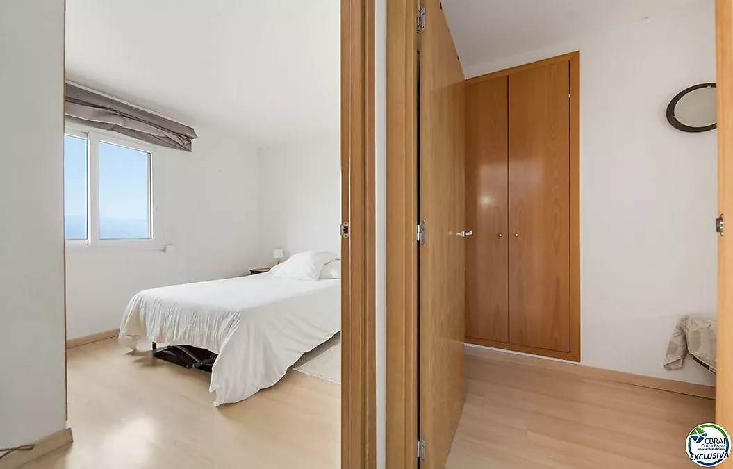 Attique 61 m², avec 60 m² de terrasses-solarium, LICENCE TOURISTI..