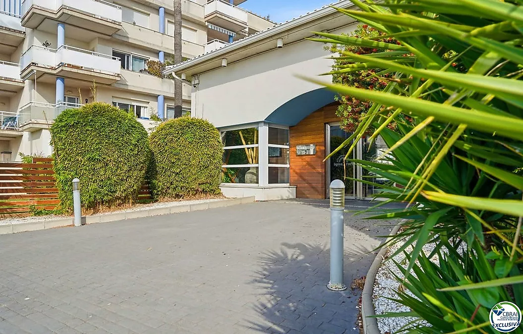 Attique 61 m², avec 60 m² de terrasses-solarium, LICENCE TOURISTI..