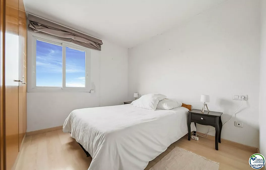 Attique 61 m², avec 60 m² de terrasses-solarium, LICENCE TOURISTI..