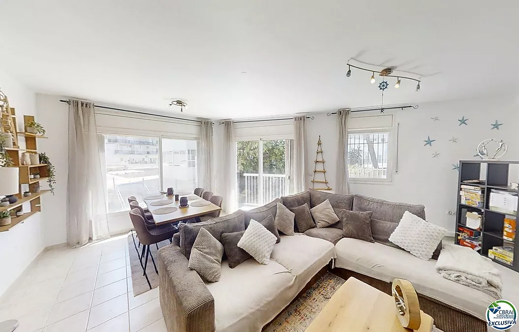 3-Zimmer-Wohnung mit Gemeinschafts-Bootsliegeplatz