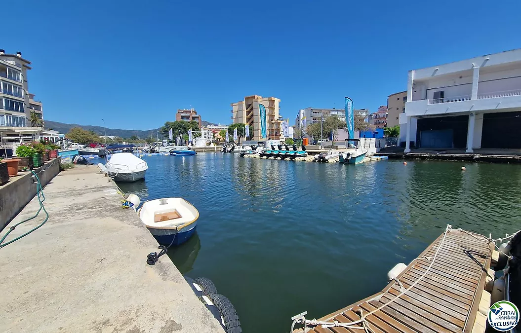 3-Zimmer-Wohnung mit Gemeinschafts-Bootsliegeplatz