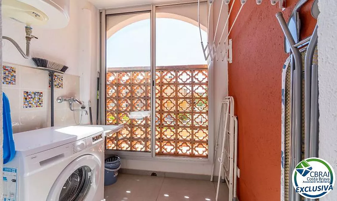 GRAN RESERVA Magnificent renovated apartment with tourist license, close to the beach and with communal pools and gardens
