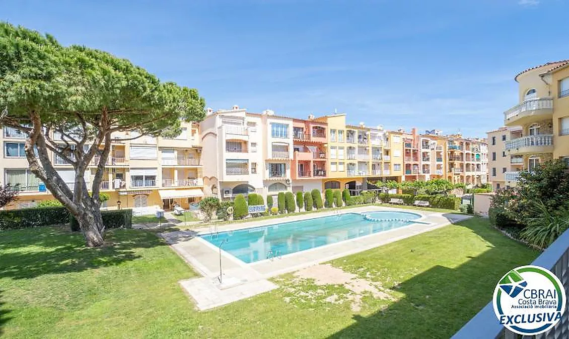 GRAN RESERVA Magnificent renovated apartment with tourist license, close to the beach and with communal pools and gardens