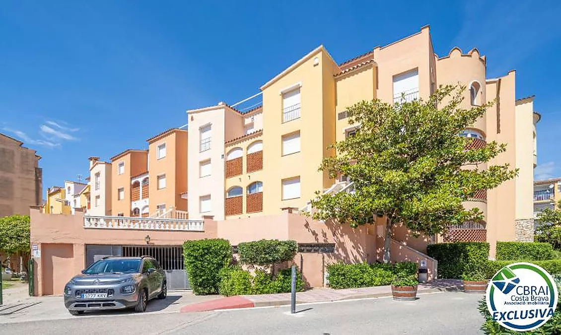 GRAN RESERVA Magnificent renovated apartment with tourist license, close to the beach and with communal pools and gardens