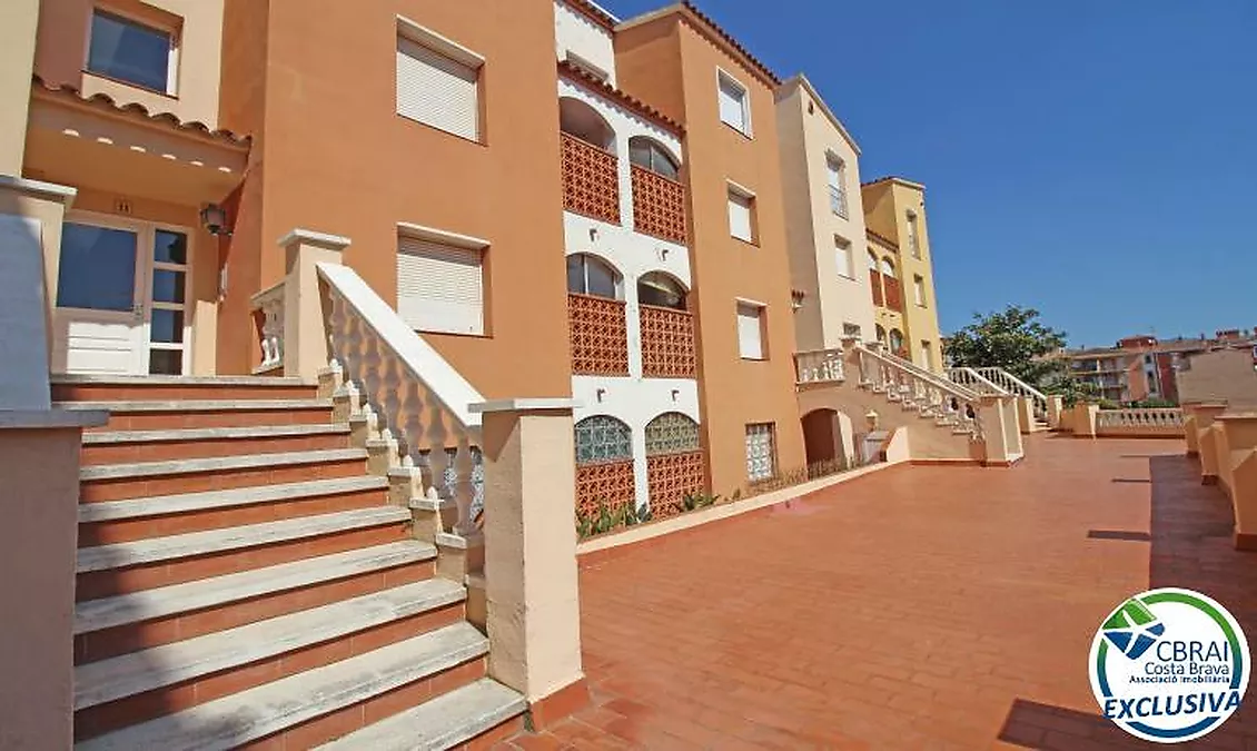 GRAN RESERVA Magnificent renovated apartment with tourist license, close to the beach and with communal pools and gardens
