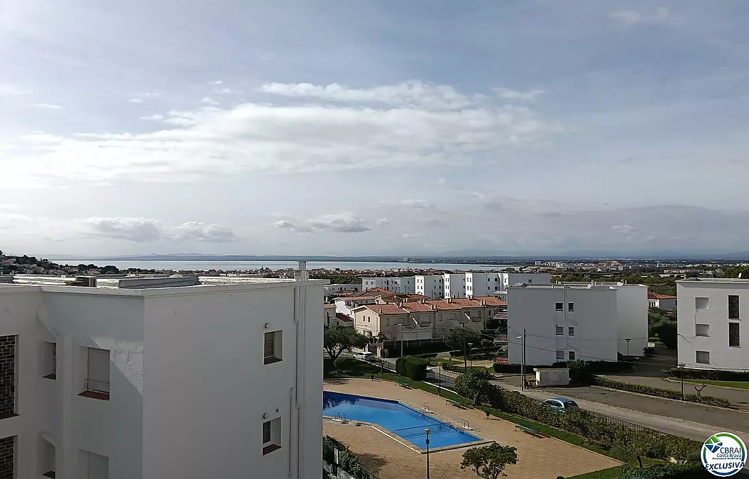 BONIC PIS AMB VISTA MAR EN MAS OLIVA ROSES