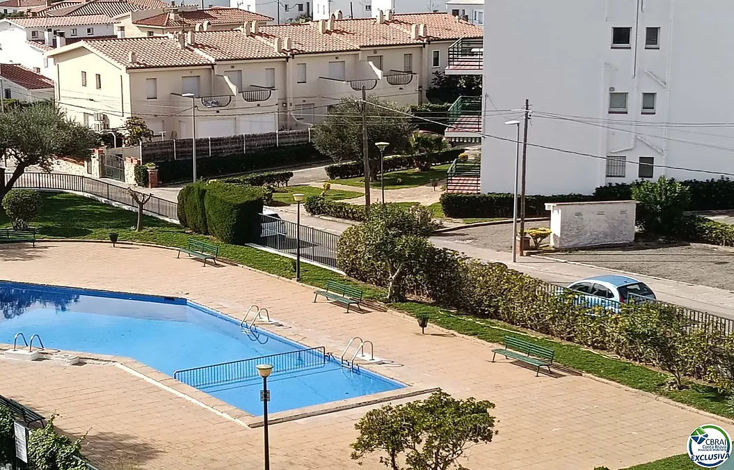 BONIC PIS AMB VISTA MAR EN MAS OLIVA ROSES