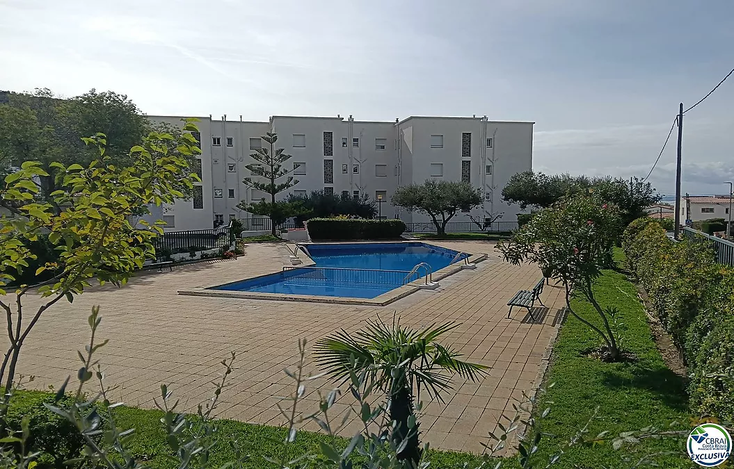 BONIC PIS AMB VISTA MAR EN MAS OLIVA ROSES