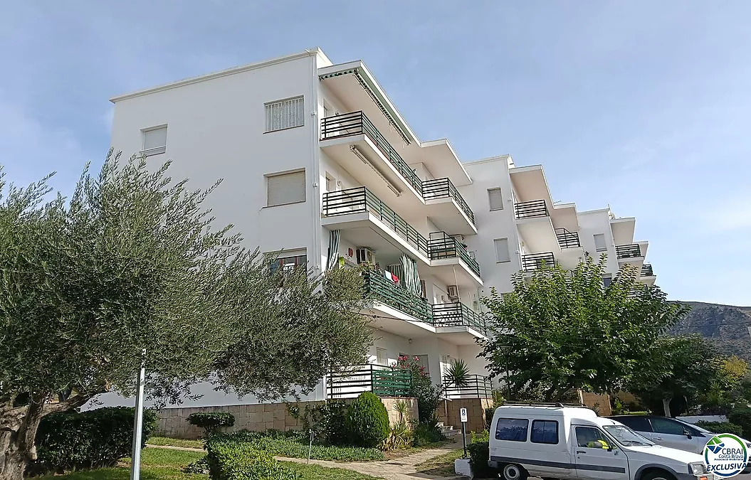 BONIC PIS AMB VISTA MAR EN MAS OLIVA ROSES