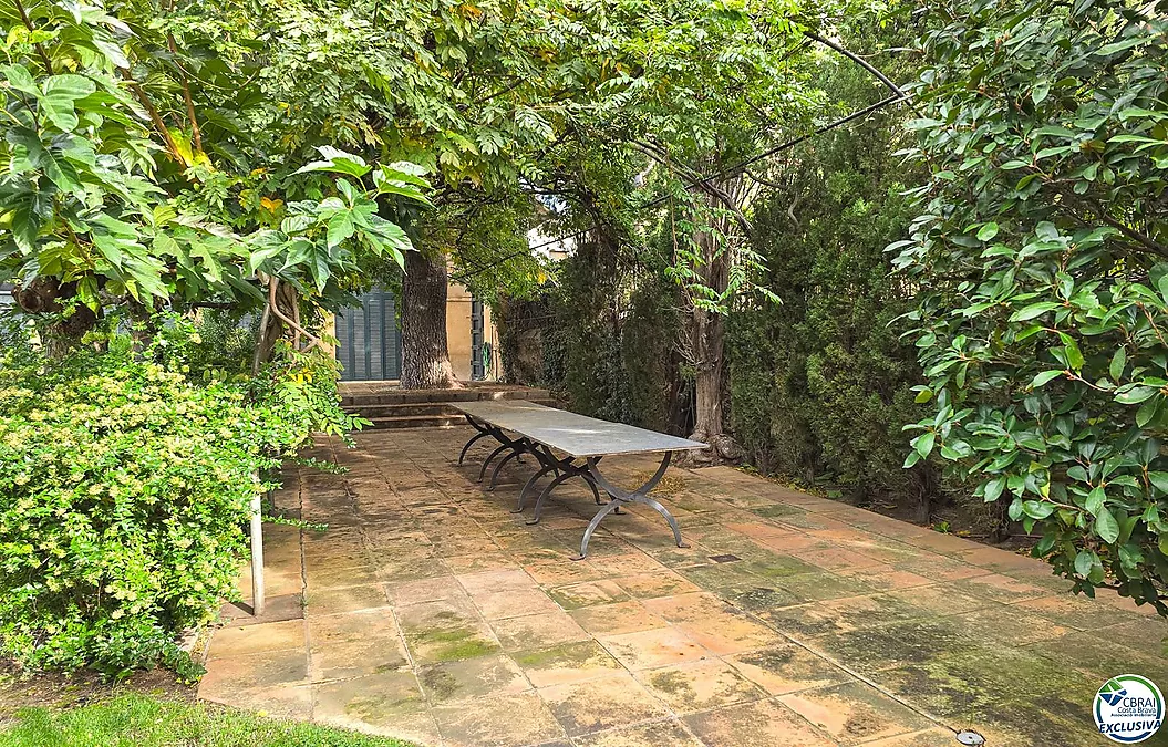 House for sale in Espolla