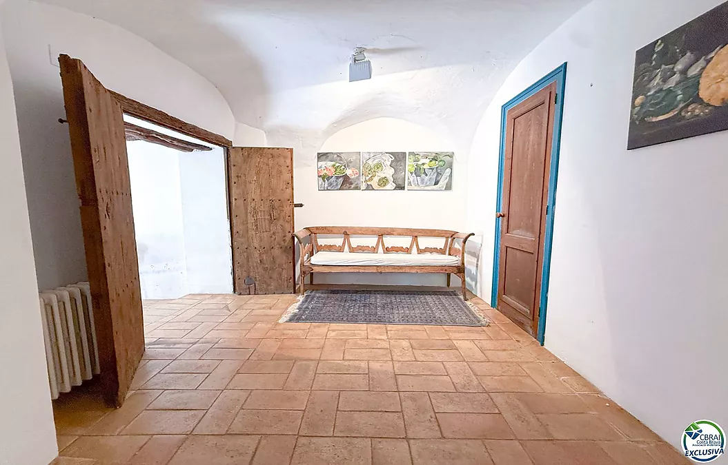 House for sale in Espolla