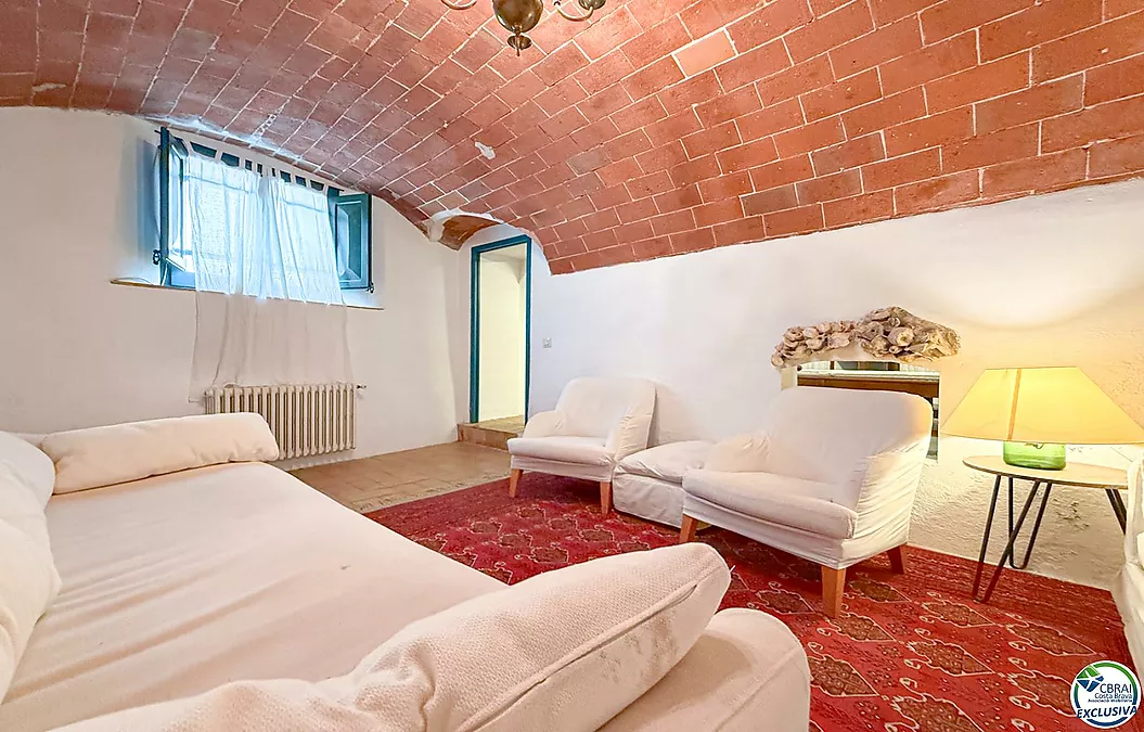 House for sale in Espolla