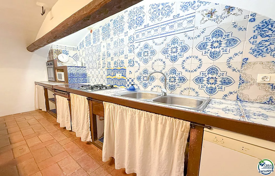 House for sale in Espolla