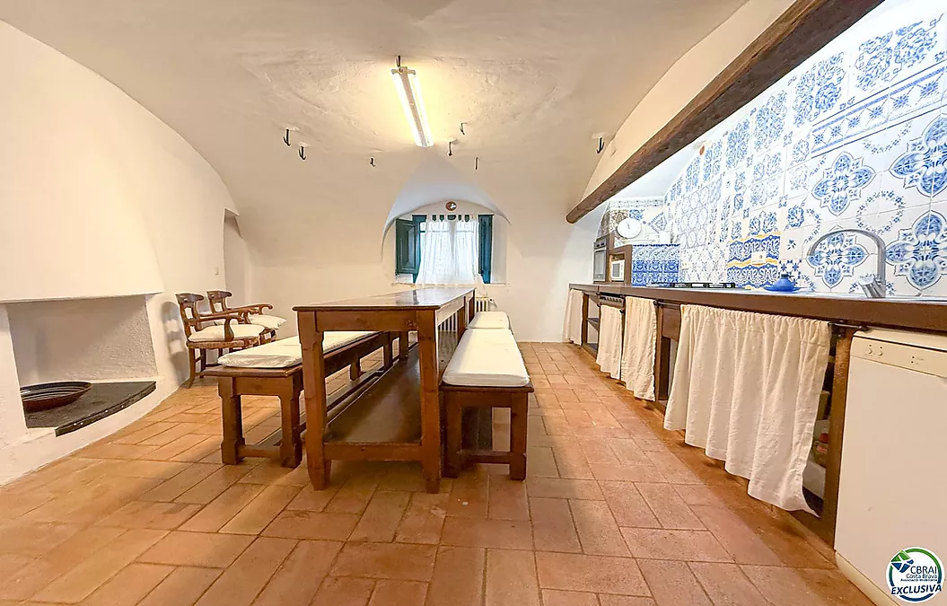 House for sale in Espolla