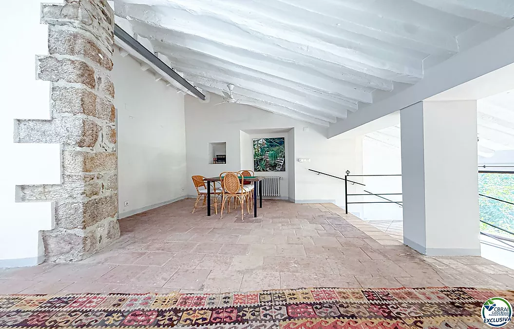 House for sale in Espolla