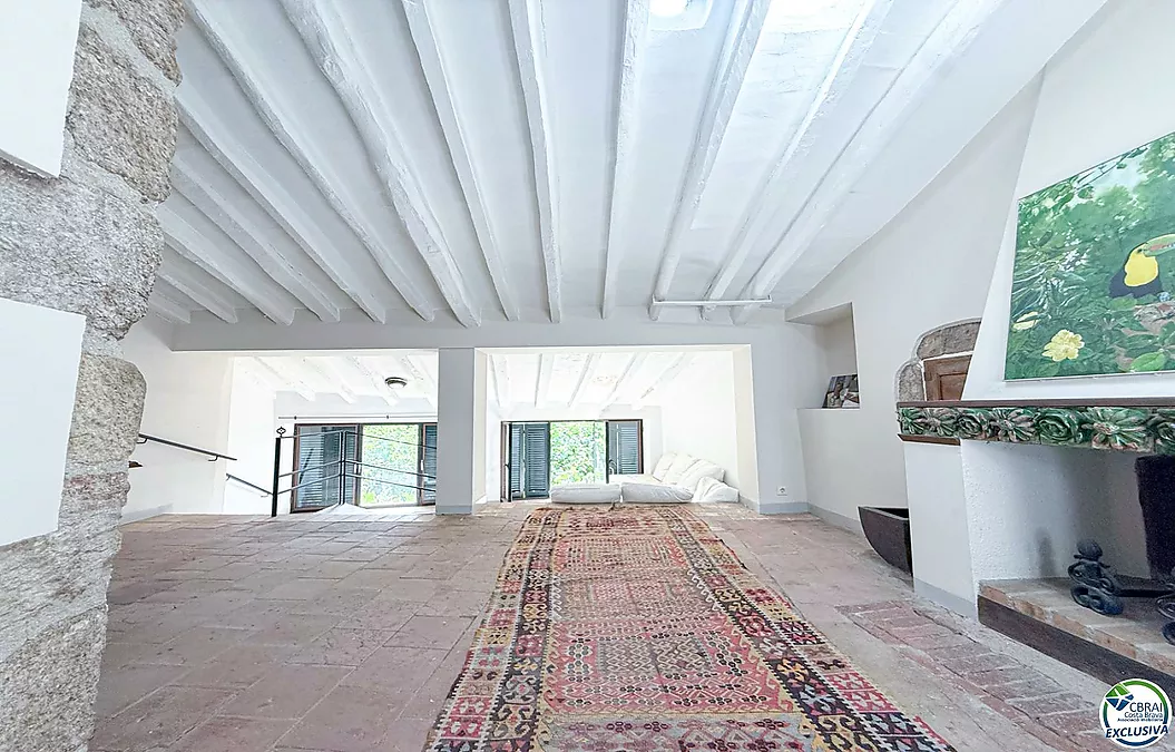 House for sale in Espolla