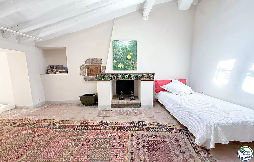 House for sale in Espolla