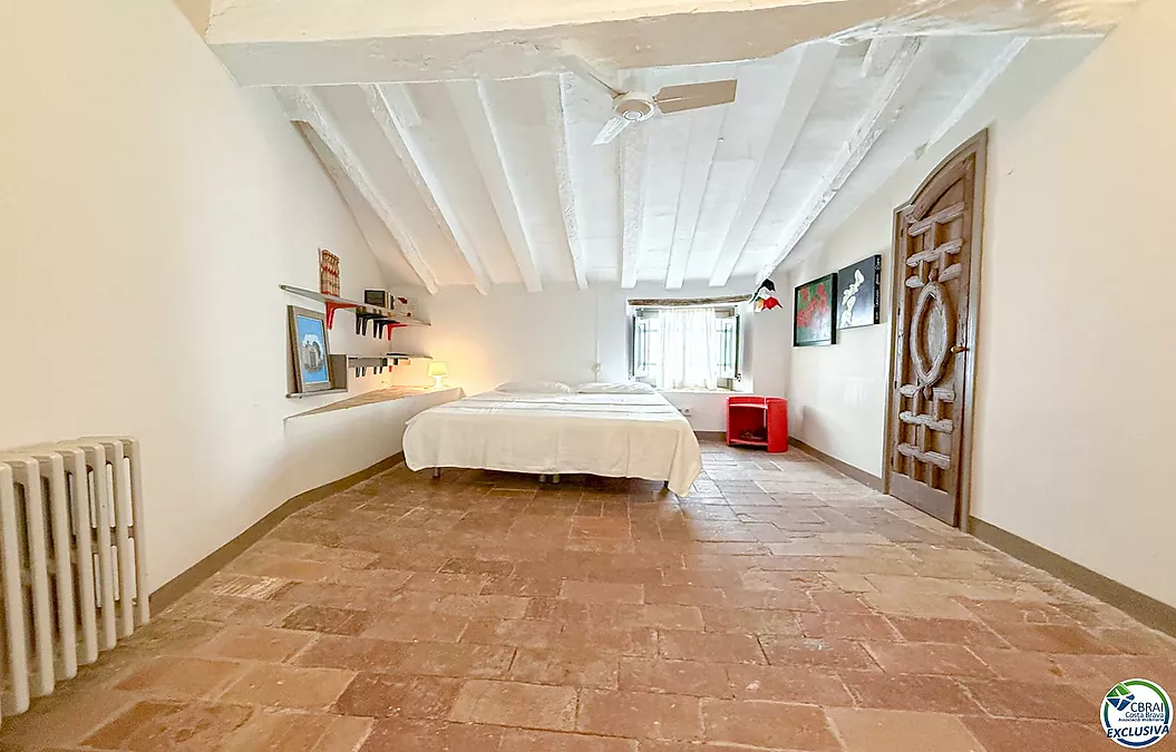 House for sale in Espolla