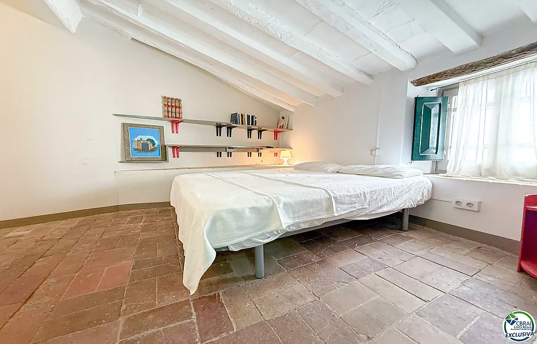 House for sale in Espolla