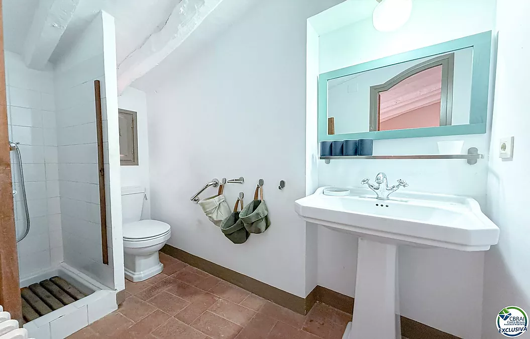 House for sale in Espolla