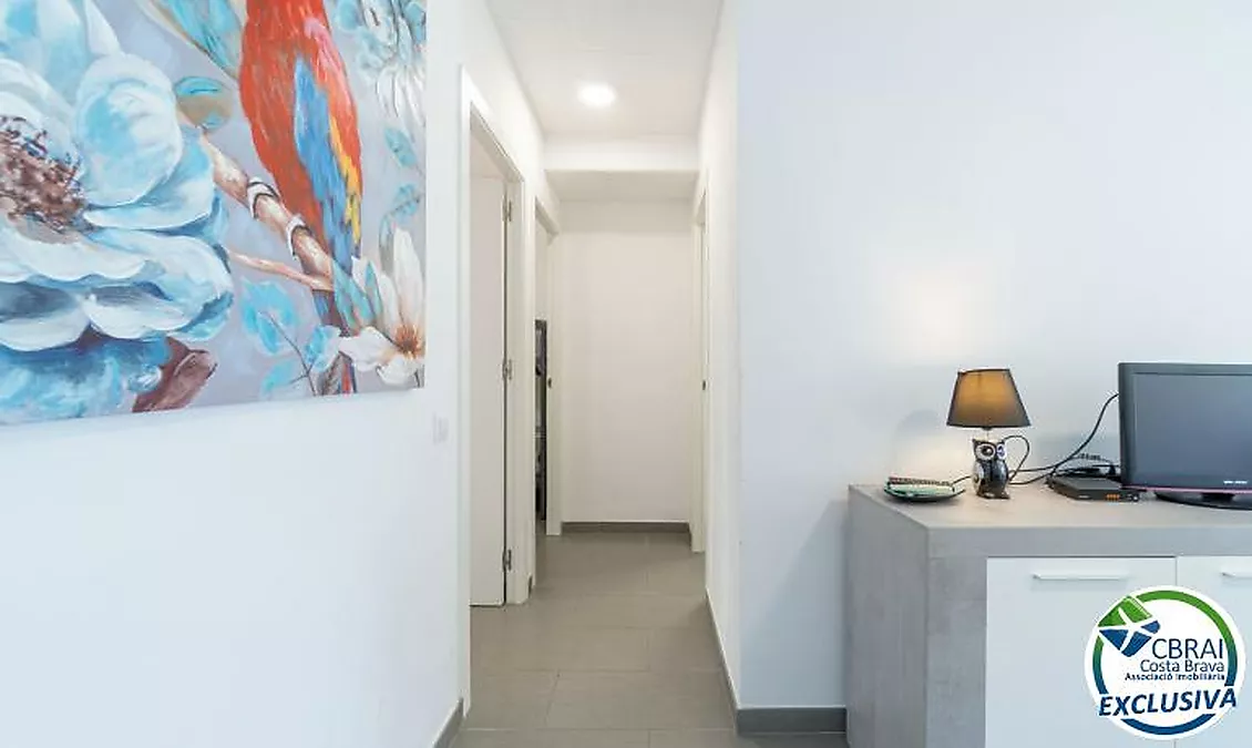 GRAN RESERVA Modern renovated apartment with swimming pools and spacious communal gardens
