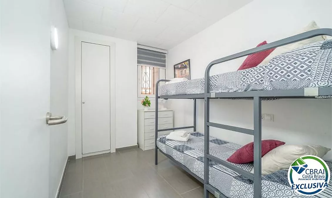 GRAN RESERVA Modern renovated apartment with swimming pools and spacious communal gardens
