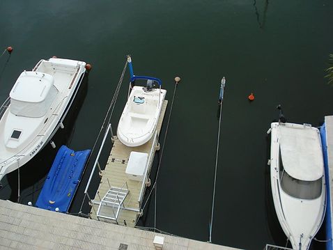 Liegeplatz von 2,30 x 6.5 m in Santa Margarita, nahe der Ausfahrt zum Meer