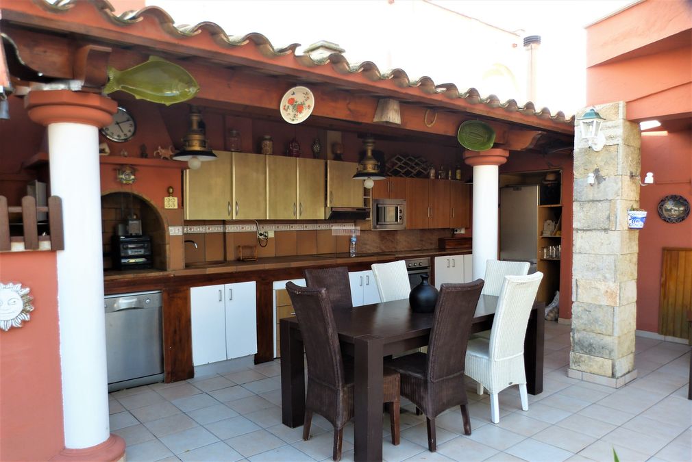 House with appartement  in Ampuriabrava near the beach  in Requesens for sale