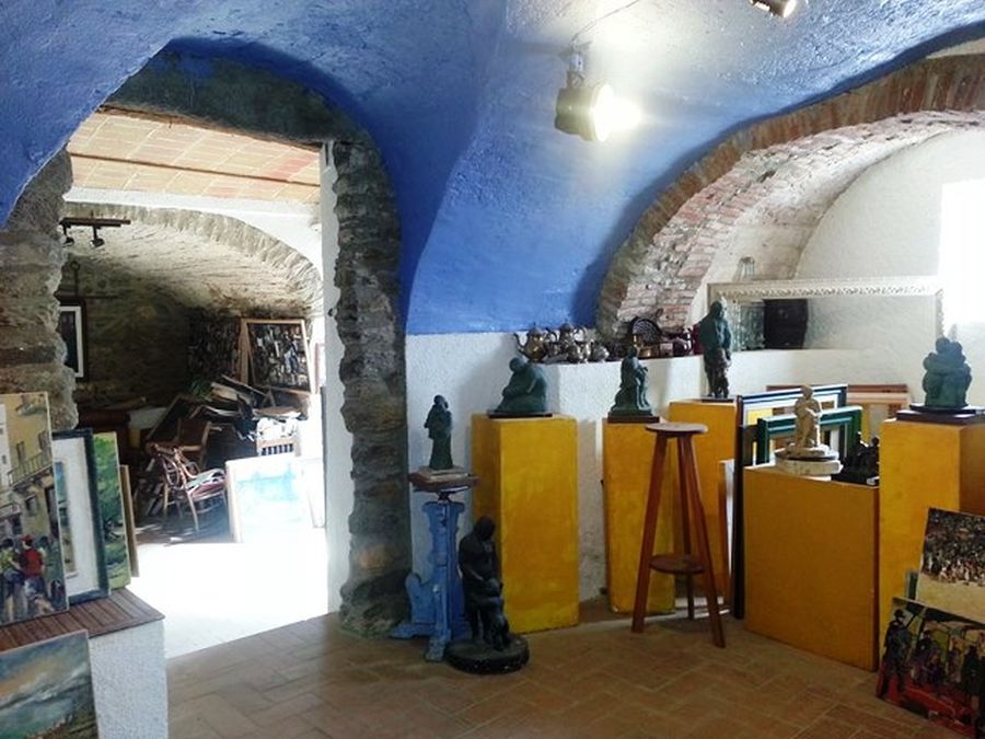 À vendre propriété rustique avec deux maisons à Palau Saverdera, Costa Brava