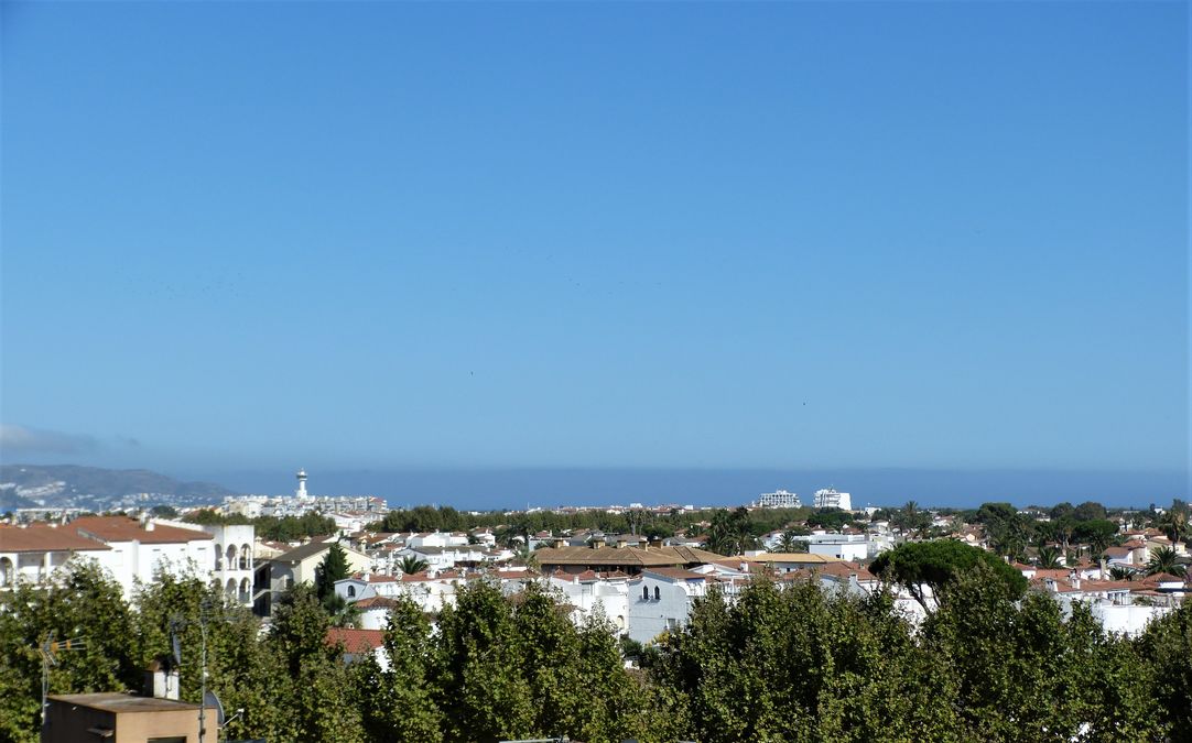 Apartment for sale with pool and terrace with wonderful views and close to the natural park