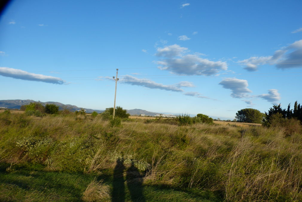Large plot of land for sale with views towards Empuriabrava, Rosas, Palau.