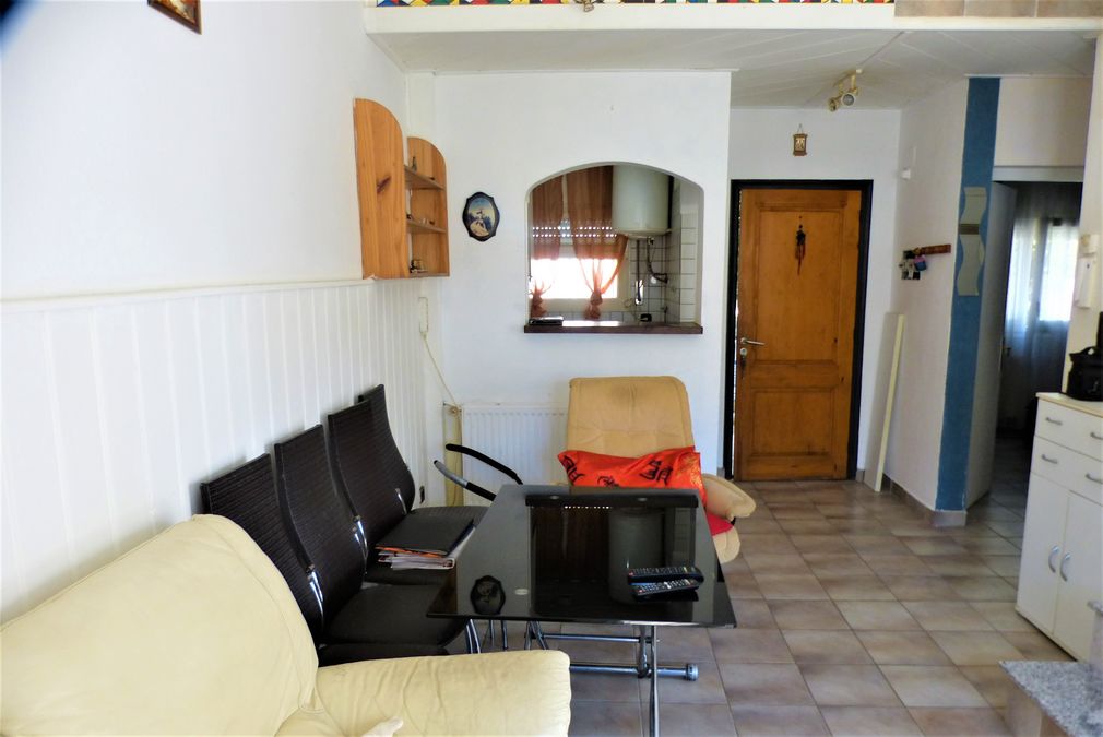 Holiday home in ideal quiet location close to centre / beach and to the nature park all only 5 min. with parking.