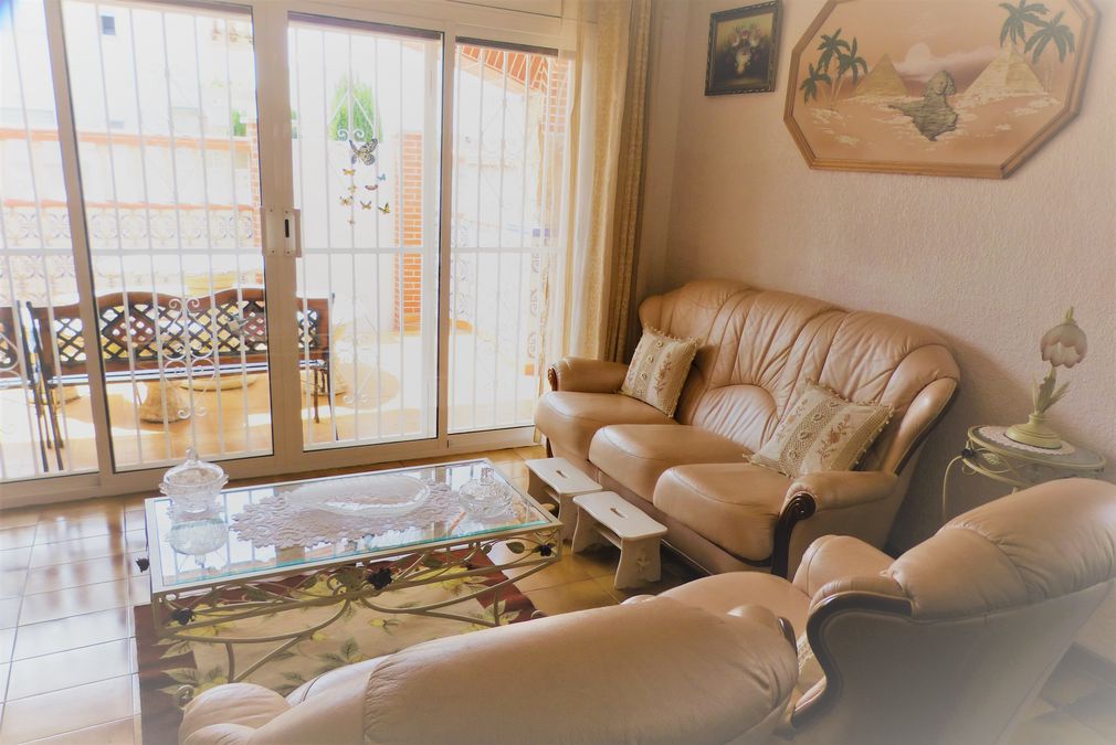 Beautiful holiday home with Spanish flair and plenty of space with garage for a family with children