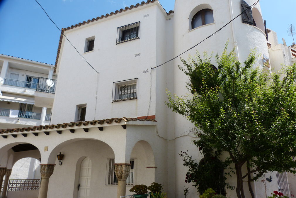 Apartament modern, a la residència de Las Chabolas, piscina comunitaria i parking