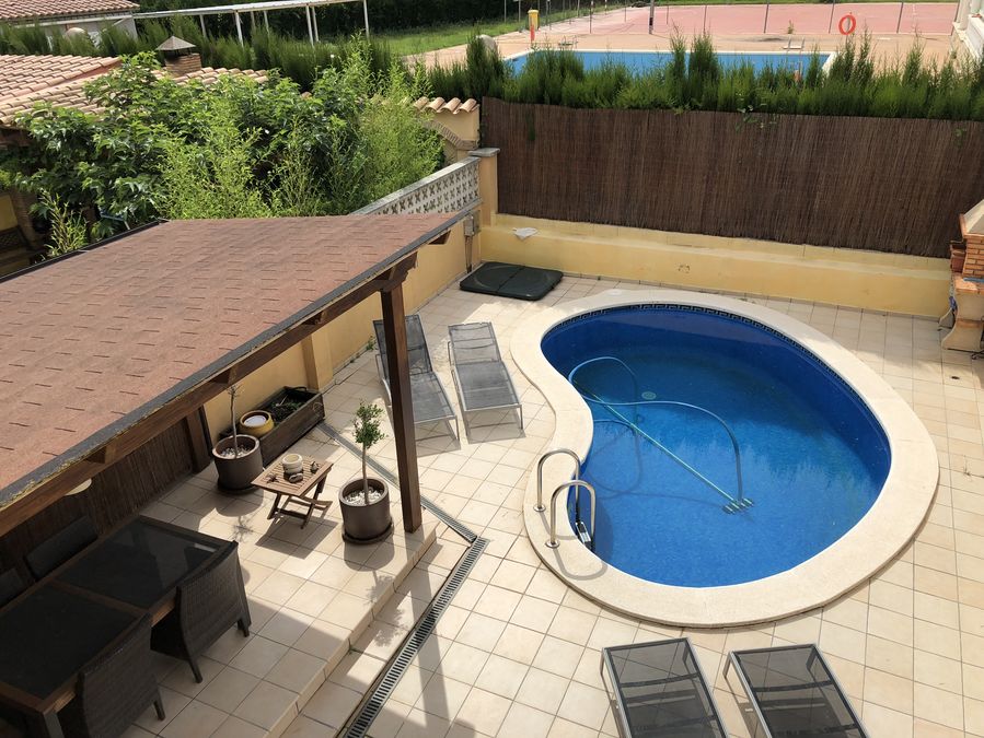 Castello d´Empuries hermosa casa con 4 habitaciones piscina y garage