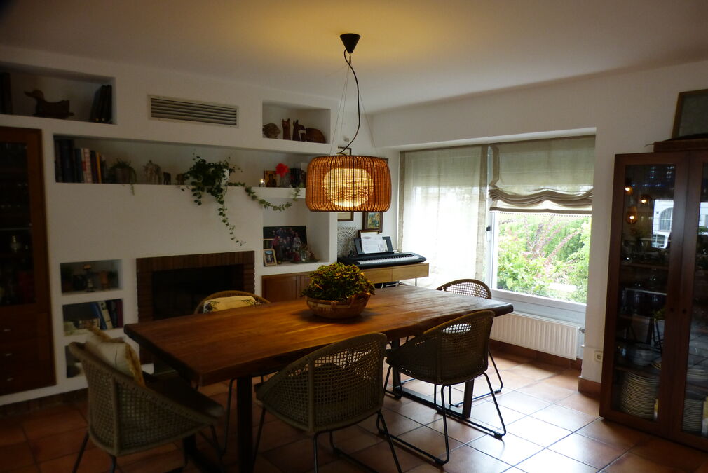 For sale house in Santa Margarita with 21 m of berth