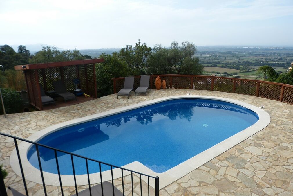 Beautiful villa in MAS ISAAC in a large plot of 2173 m2