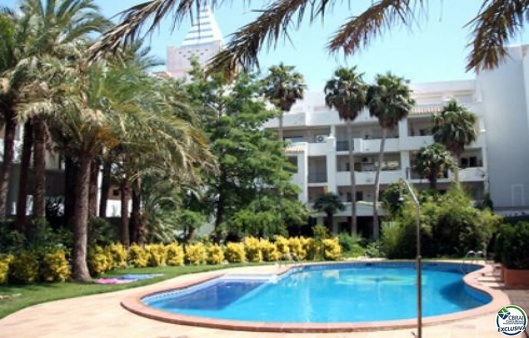 Apartamento en residencia con piscina comunitaria y jardines
