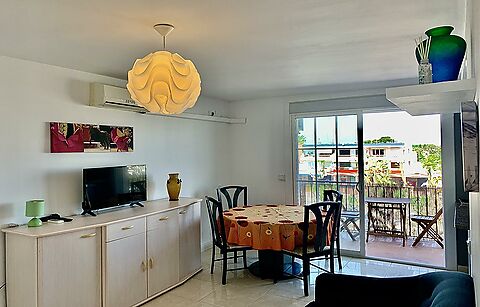 Apartment with 2 bedrooms close to the beach