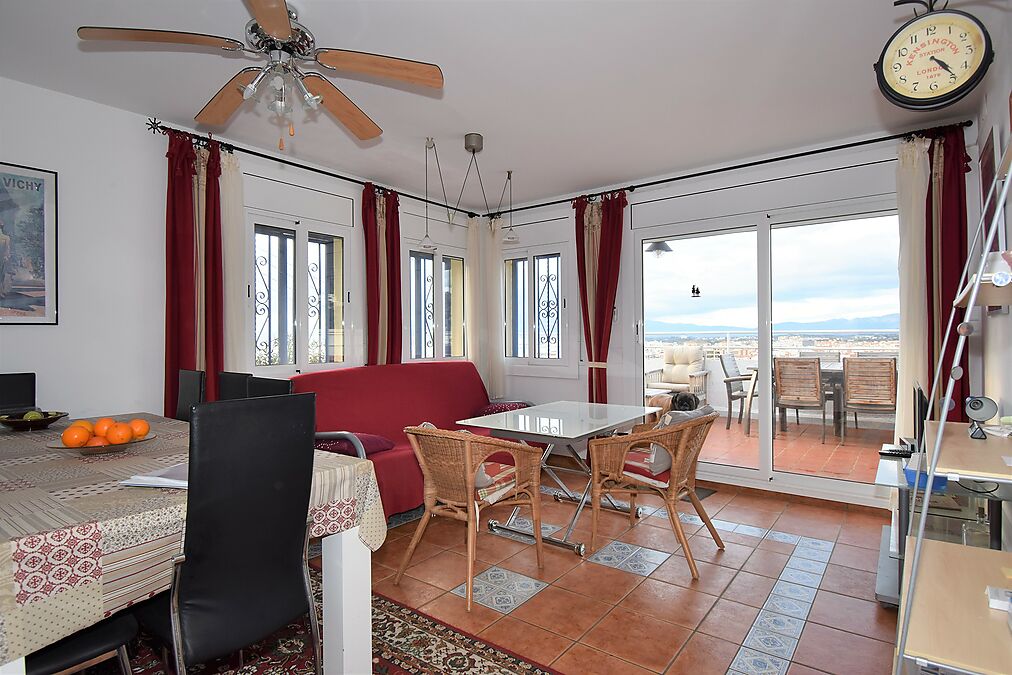 Apartment with two bedrooms, two terraces and spectacular bay view