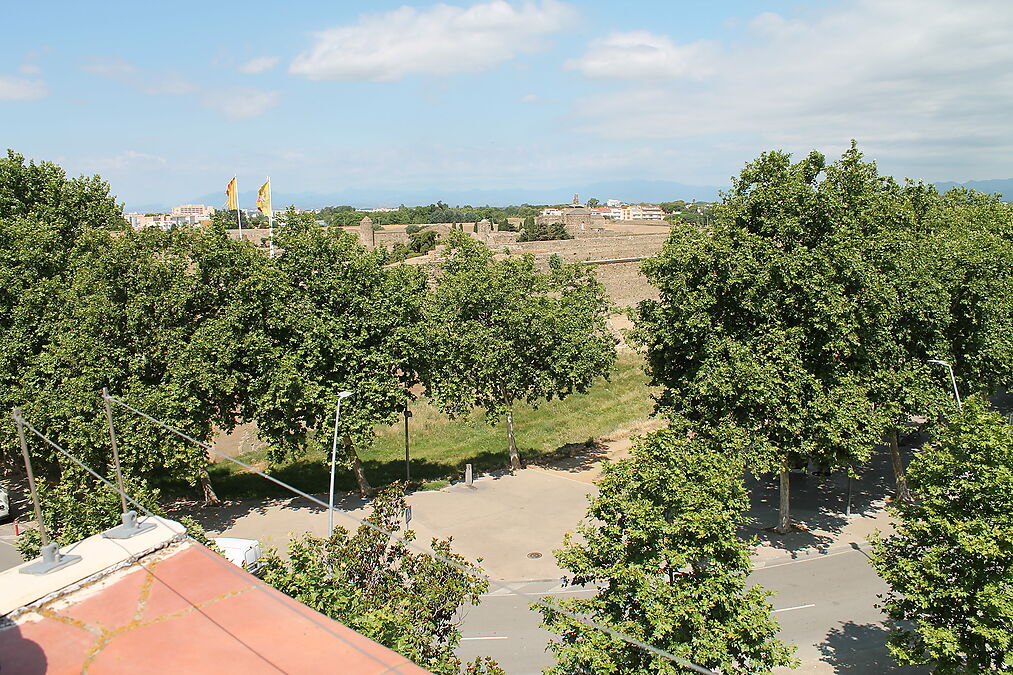 Duplex-Penthouse mit Blick auf die Zitadelle von Roses und privater Garage