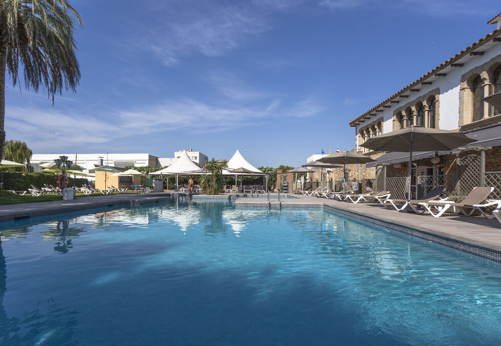 Hotel en venda en la Costa Brava, Empuriabrava, inversió rendible!