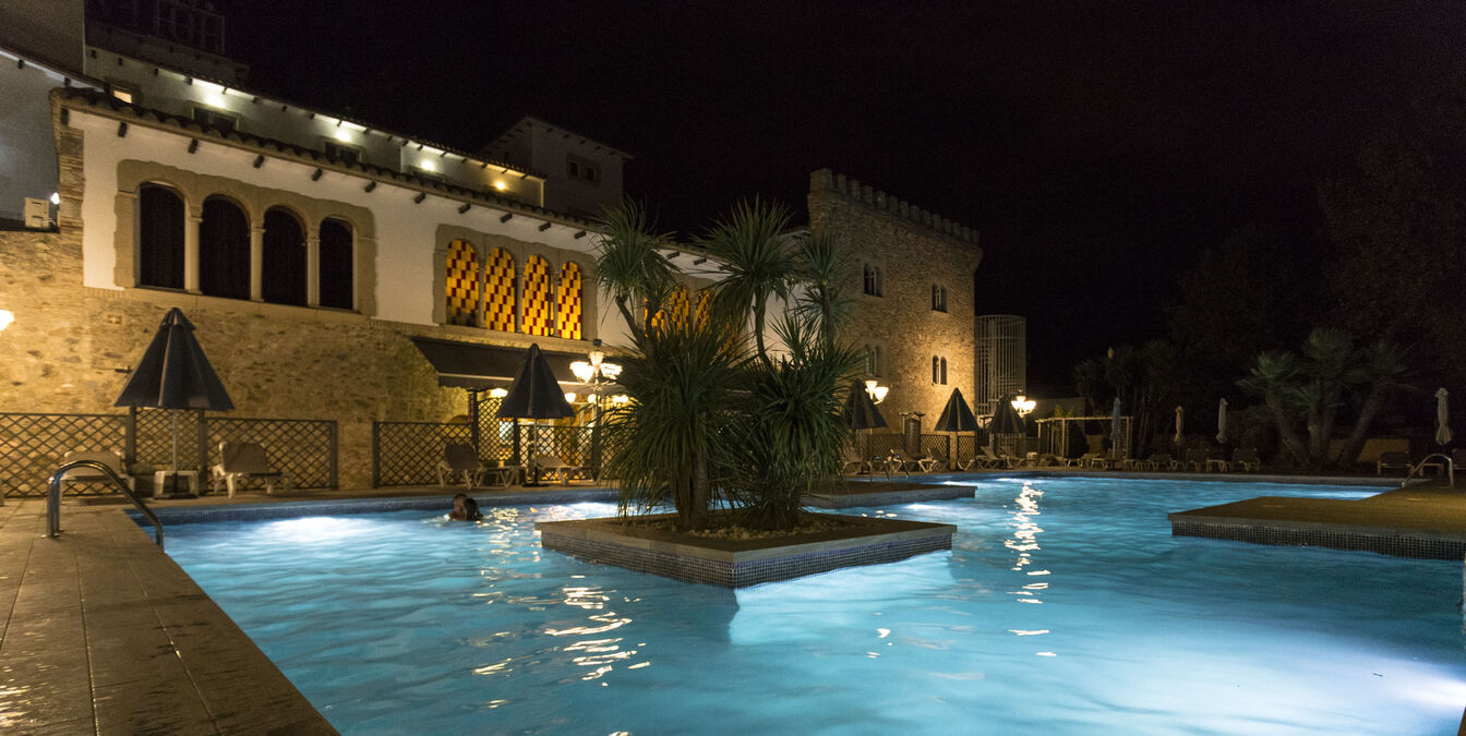 Hotel zum Verkauf an der Costa Brava, Empuriabrava, rentable Investition!