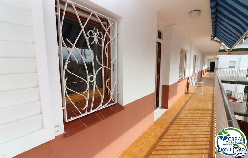 Beautiful and spacious two bedroom apartment near the beach